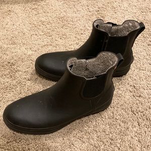 Bogs Womens Amanda Plush II Chelsea Boots